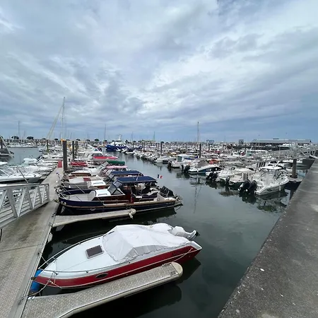 Studio-cabine, Acces Direct Port Et Plage, Les Pieds Dans L'eau アパート *