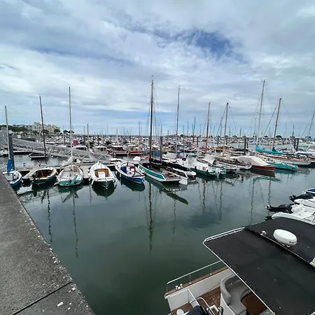 דירה Studio-cabine, Acces Direct Port Et Plage, Les Pieds Dans L'eau