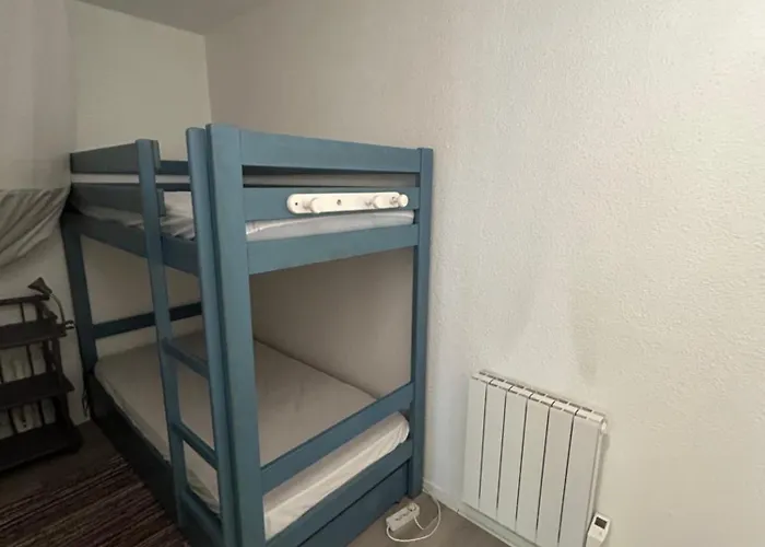Apartment Studio-cabine, Acces Direct Port Et Plage, Les Pieds Dans L'eau Arcachon
