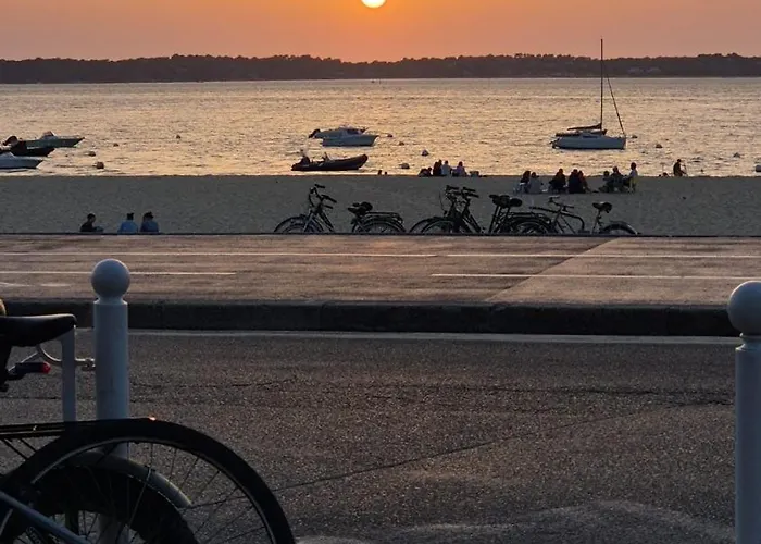 Apartman Studio-cabine, Acces Direct Port Et Plage, Les Pieds Dans L'eau Arcachon